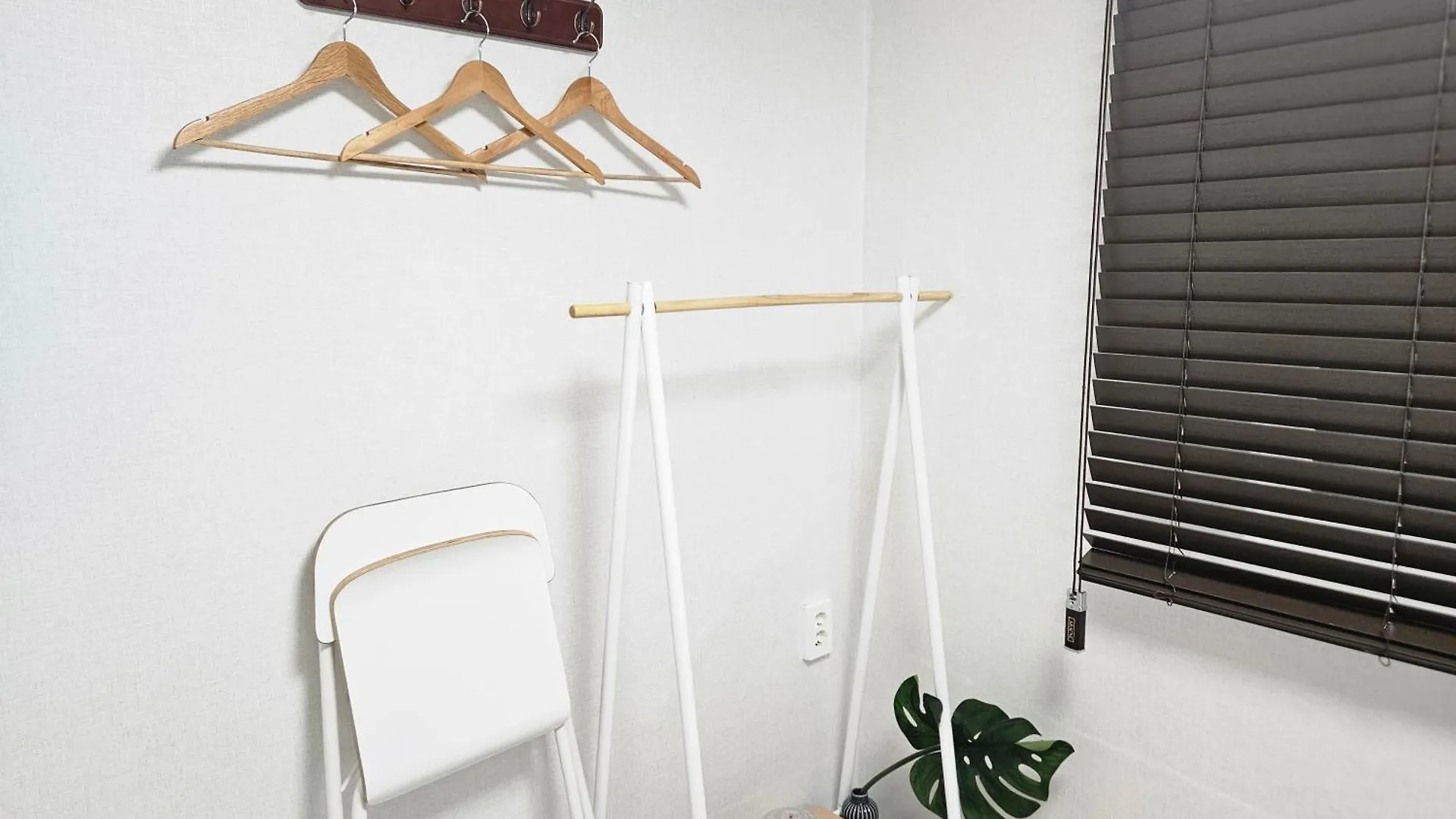 Appartement Cozy 2-Room Accommodation, 5 Minutes Walk From Hwagok Station, Close To Gimpo Airport, Hongdae, And Kbs Arena Séoul Corée du Sud