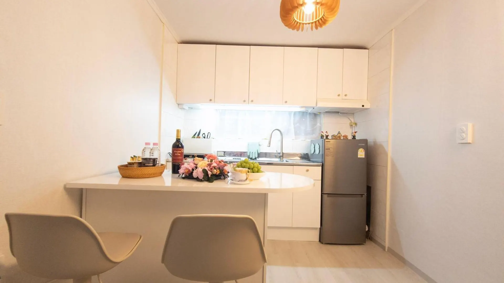 Cozy 2-Room Accommodation, 5 Minutes Walk From Hwagok Station, Close To Gimpo Airport, Hongdae, And Kbs Arena Seoul 0*,  South Korea