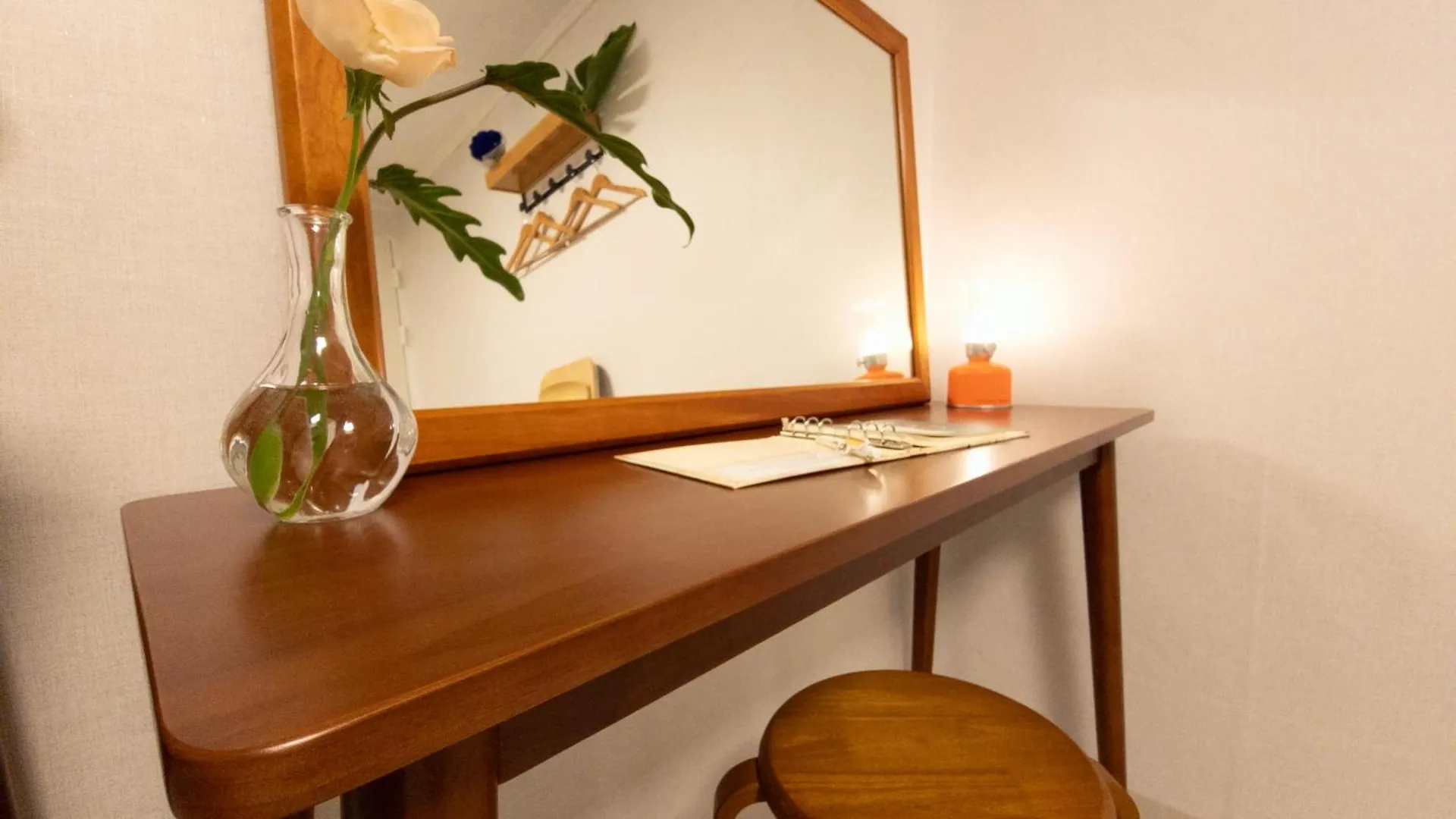 Cozy 2-Room Accommodation, 5 Minutes Walk From Hwagok Station, Close To Gimpo Airport, Hongdae, And Kbs Arena Seoul 0*,